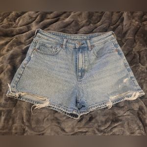 American Eagle distressed Mom shorts women's sz 6